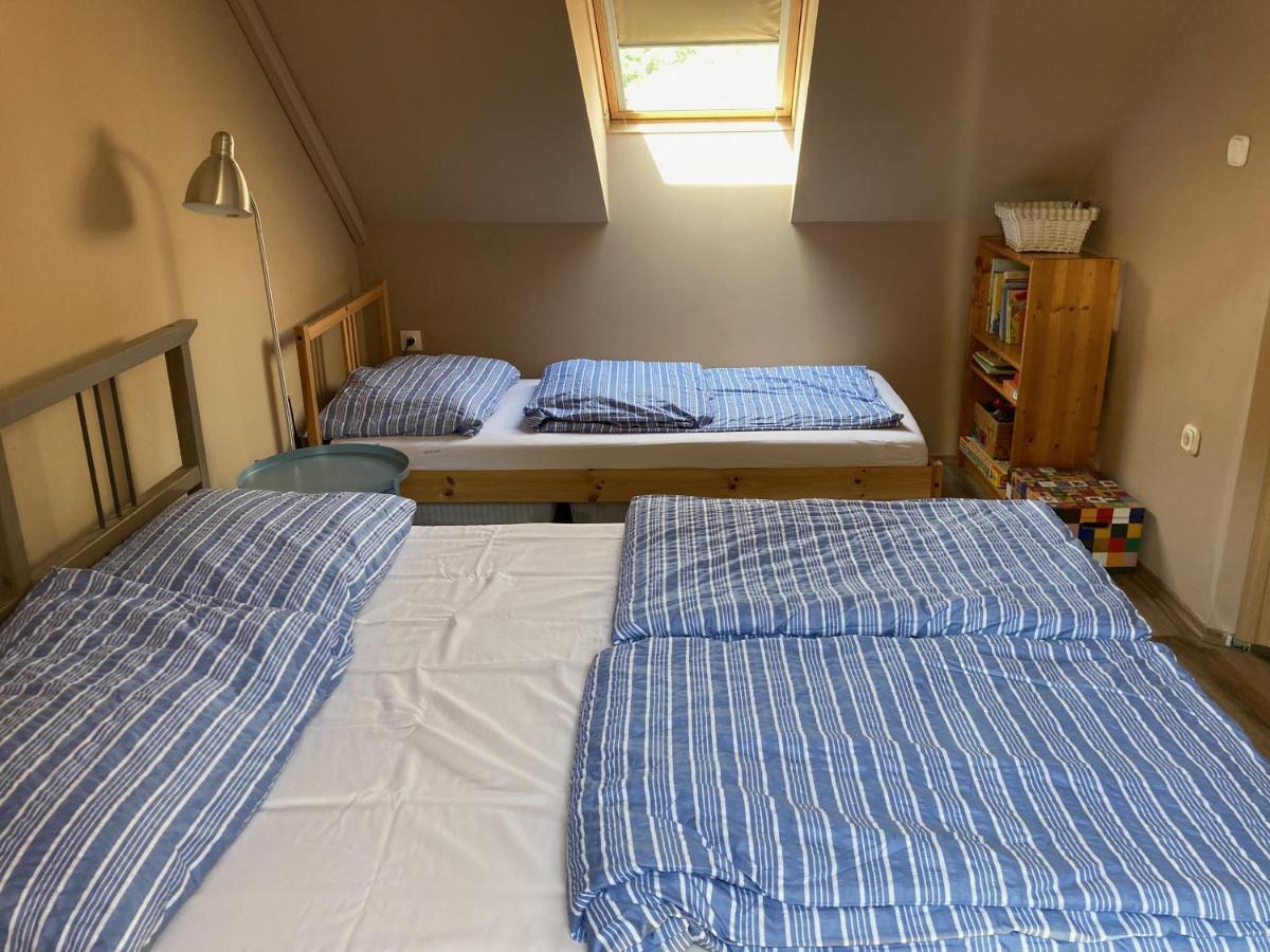 35 Vendeghaz Pecs Apartment Екстериор снимка